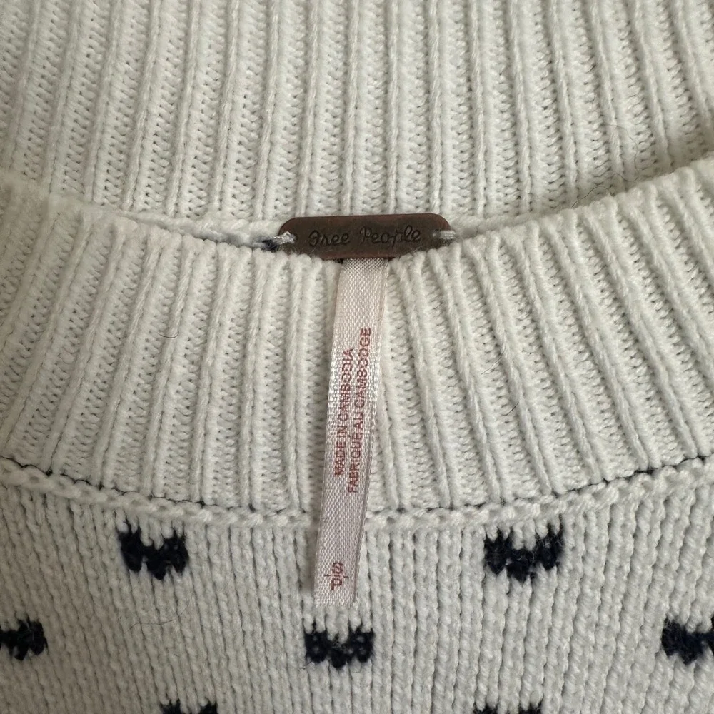 Free People Easy Street Patterned Crop Pullover White Navy Heart Knit Sweater S